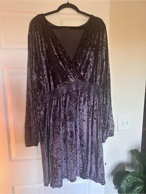 Crushed Velvet Long Sleeve Surplice Dress in Deep Plum